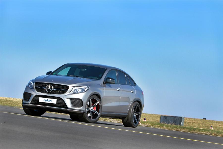  Mercedes-Benz GLE Coupe by OXIGIN 2016 года  (фото 2 из 15)